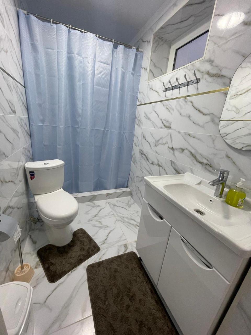 Center Guesthouse Кочкорка Экстерьер фото